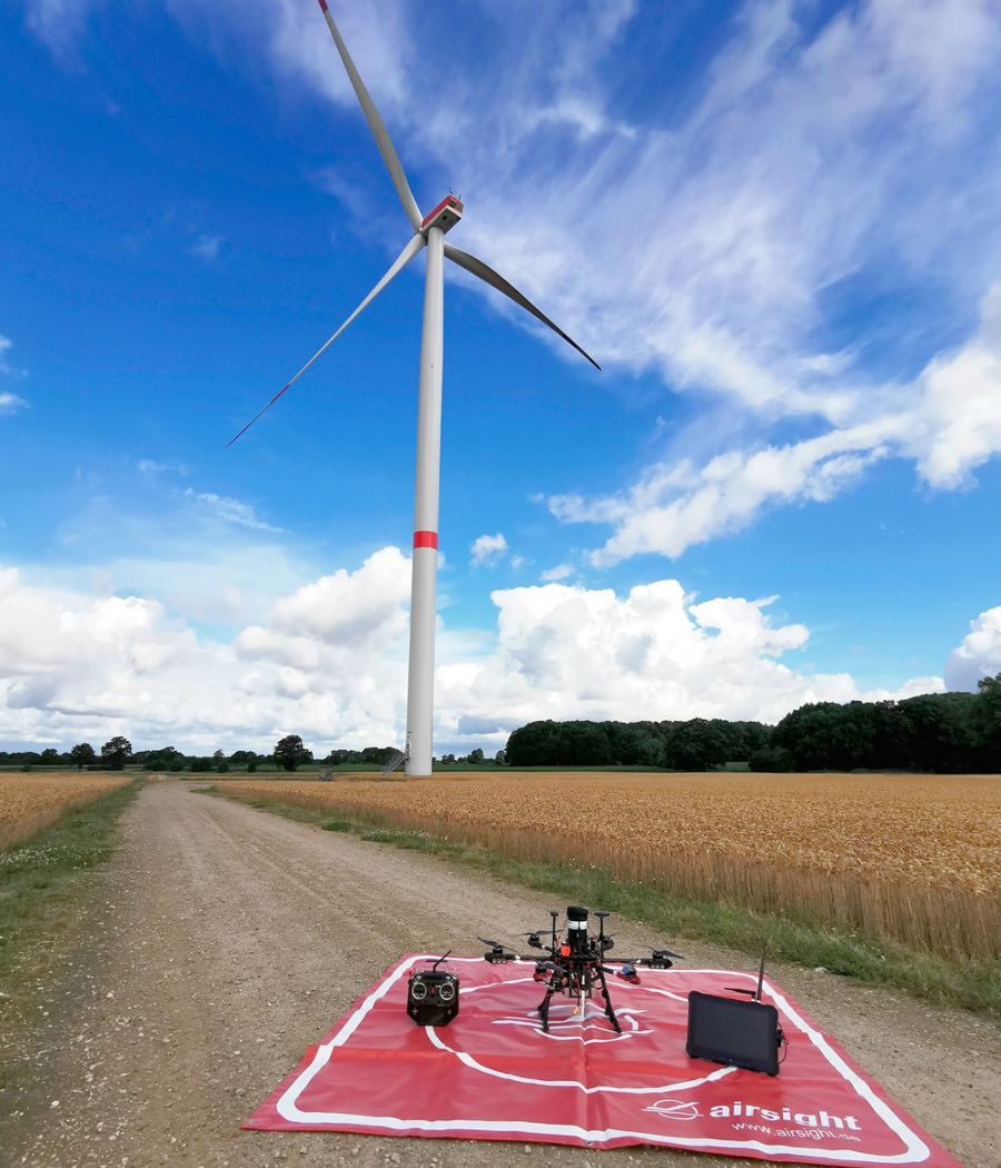 Drone for the maintenance of ADLS for wind turbines